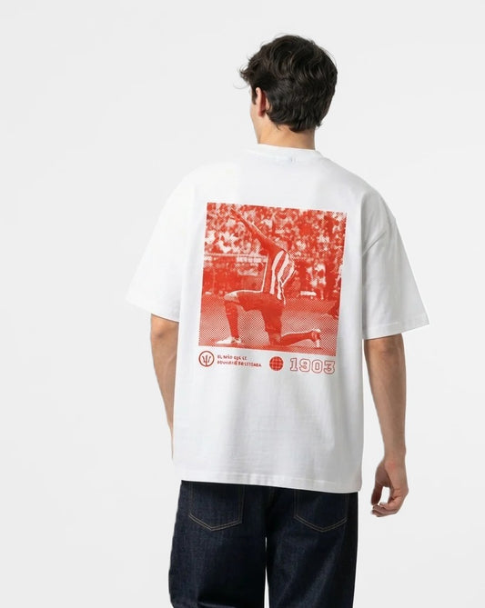 Camiseta De Niño a Leyenda blanca puesta, estudio