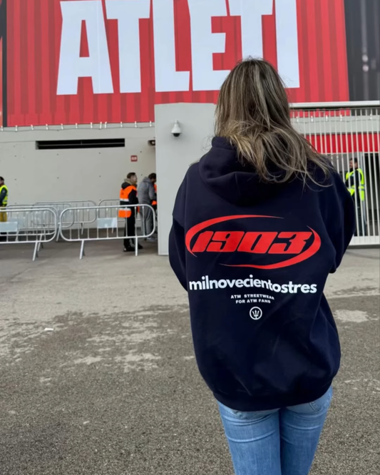 Sudadera con capucha For ATM Fans azul marino puesta