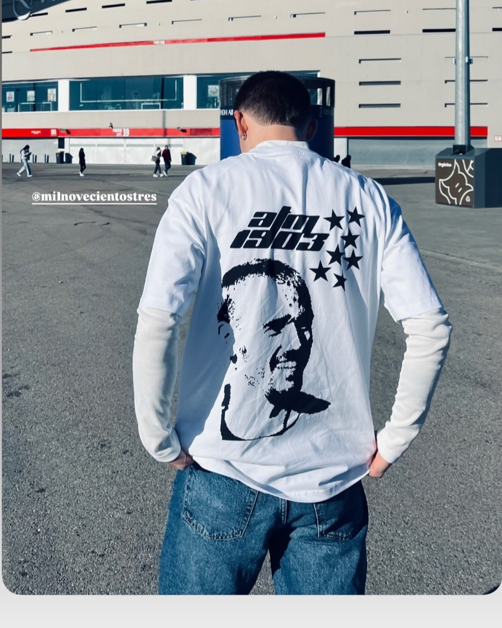 Camiseta Grizi blanca puesta