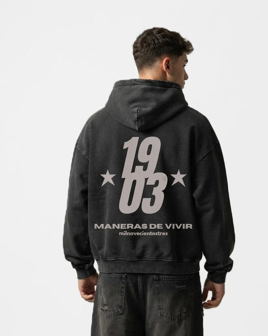 Sudadera con cremallera Maneras de Vivir gris lavado puesta, estudio