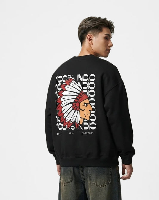 Sudadera 100% Indio negra puesta, estudio