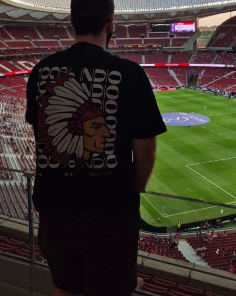 Colchonero con la 100% Indio T-shirt negra