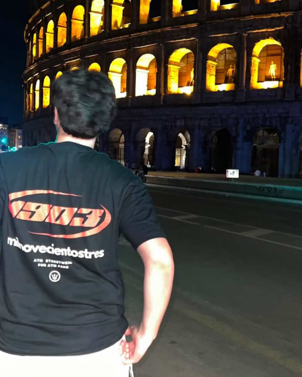 Camiseta For ATM Fans negra puesta