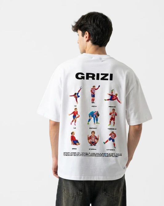 Camiseta El Principito blanca puesta, estudio