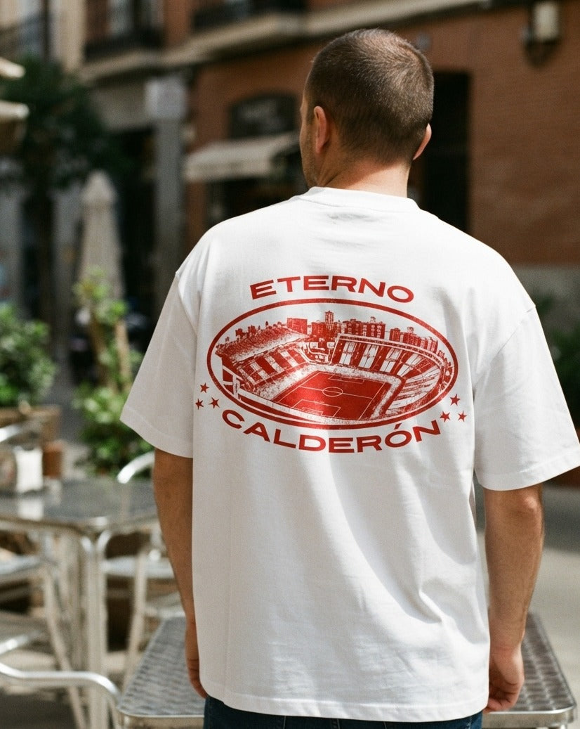 Camiseta Eterno Calderón blanca puesta, aficionado
